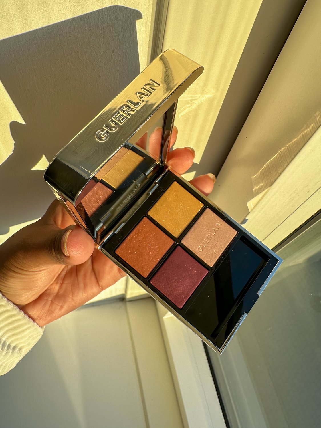 Sachini showing Guerlian eyeshadow palette