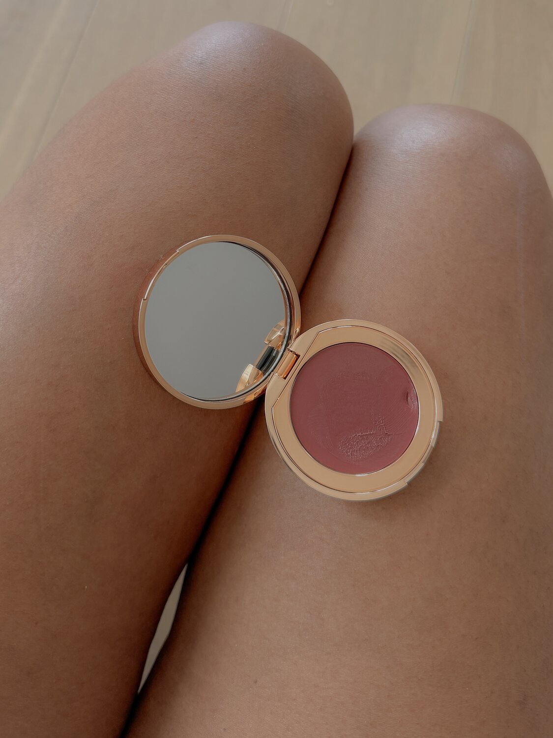 Sachini Dilanka reviews the Charlotte Tilbury Pillow Talk Lip and Cheek Glow