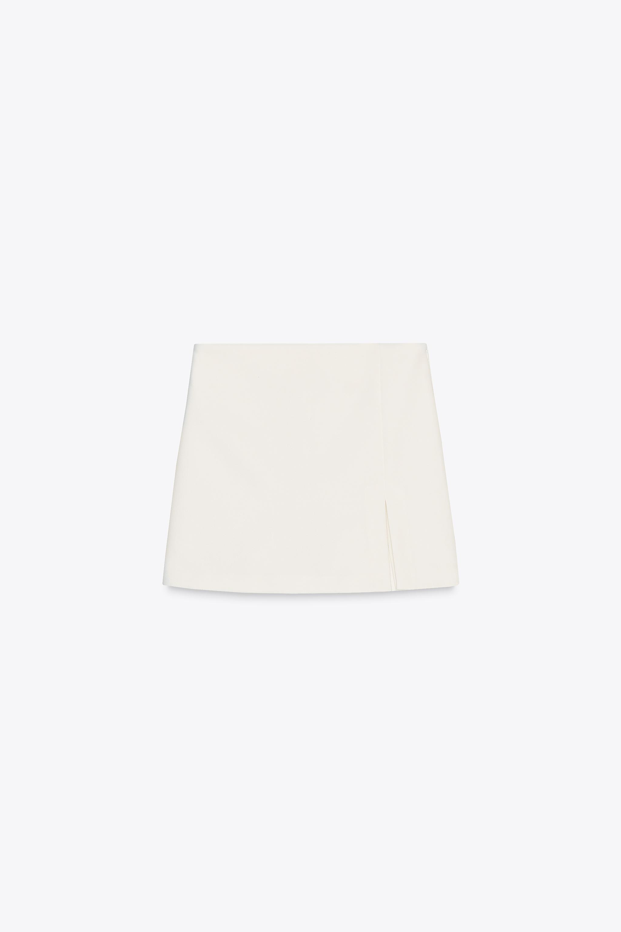 SKORT WITH SLIT AT THE HEM